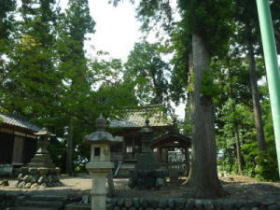 八幡神社正面